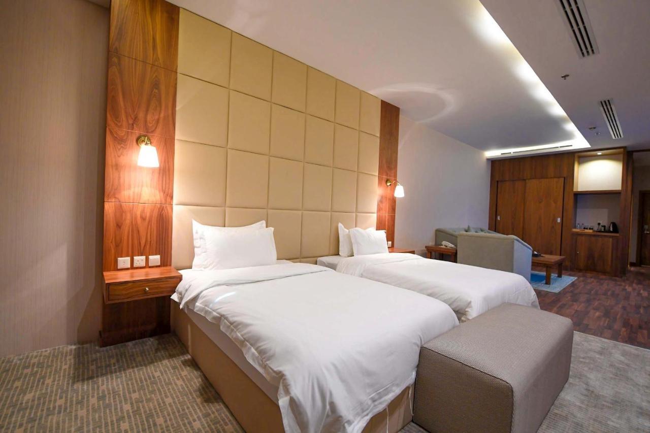 Motiara Hotel - La Valle Mall Ер-Ріяд Екстер'єр фото